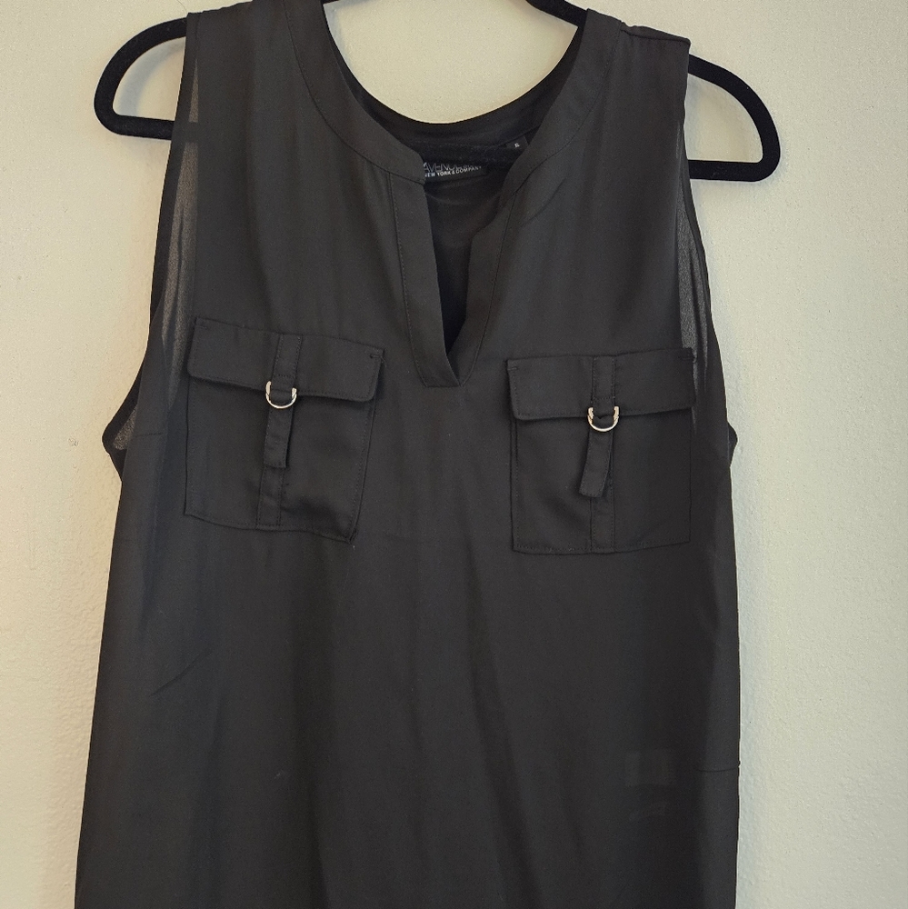 7th Ave by NY&Co Black sleeveless top